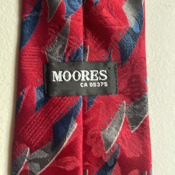 Moore’s tie - Picture 8 of 8